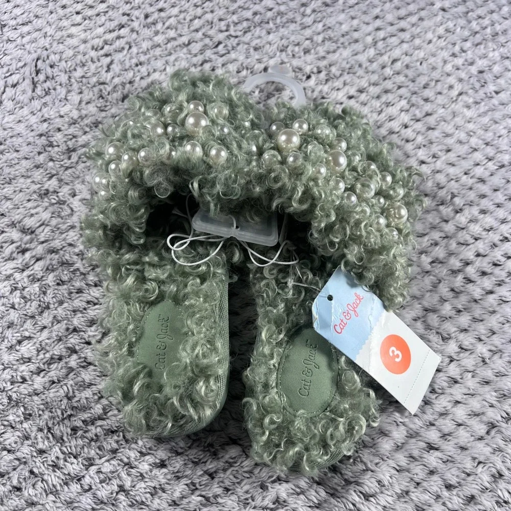 Cat Jack Toddler Girls Slippers Size 3‎ Mint Green Faux Fur Pearl Embellished